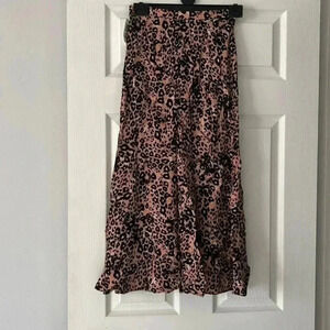 Aritzia Wilfred Skirt‎
